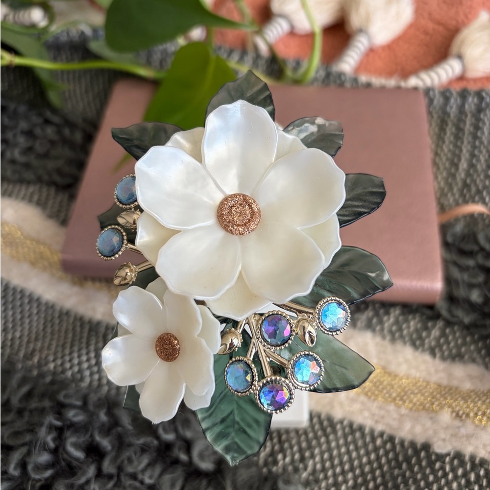 Bath & Body Works Discontinued Magnolia Flower Wallflower Plug In